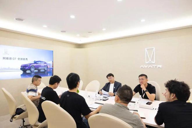 九游體育胡成太：阿維塔昆侖增程體驗接近純電、毫無里程焦慮(圖5)